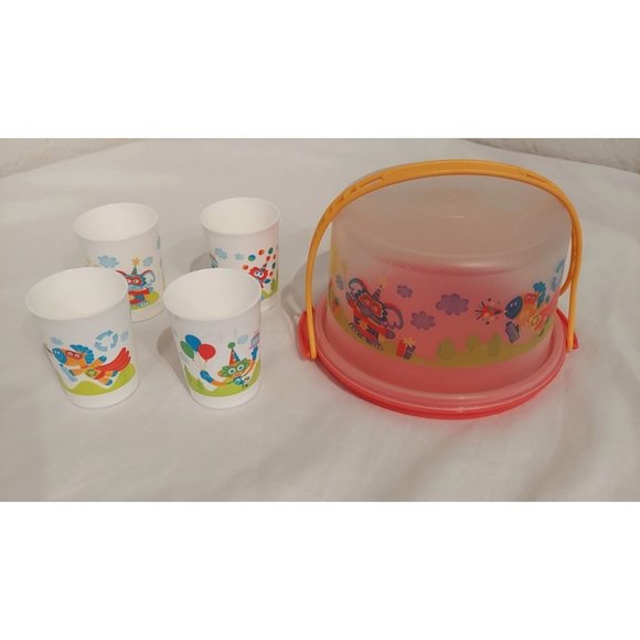Vintage Tupperware Kids Set of 4 Cups & Matching Cake Taker With Handle Lot - Picture 2 of 10